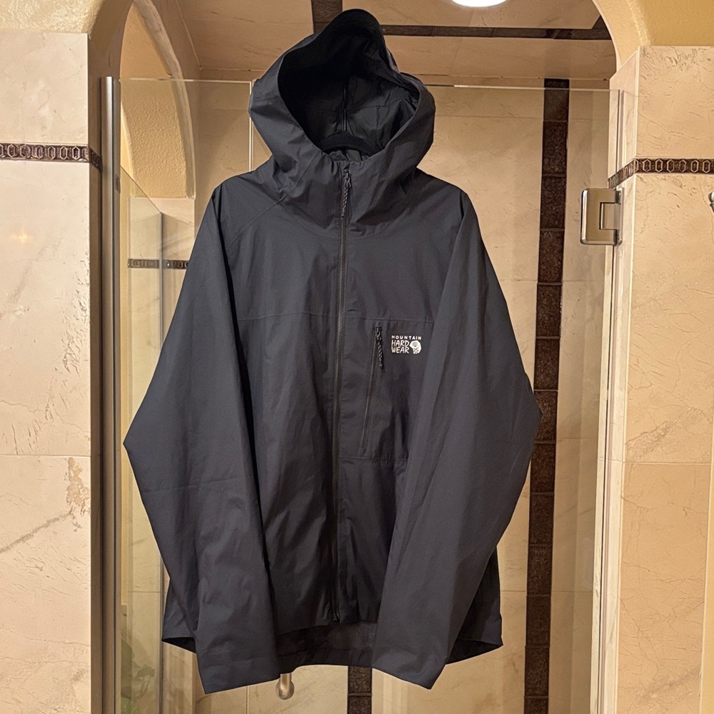 Mountain Hardwear Men's Black Raincoat